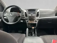 Gebraucht SsangYong Korando Quartz 178 PS (130 kW) 2016 Rot SUV