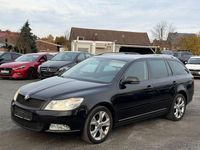 Gebraucht Skoda Octavia Elegance 105 PS (77 kW) 2011 Schwarz Kombi
