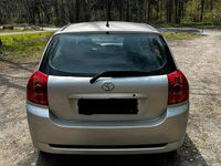 Używany Toyota Corolla 110 KM (80 kW) 2006 Srebrny Sedan/Limuzyna