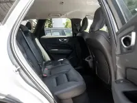 Gebraucht Volvo XC60 Plus 197 PS (144 kW) 2024 Grau SUV
