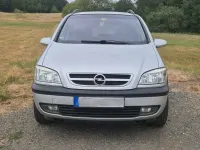 Gebraucht Opel Zafira Elegance 125 PS (91 kW) 2003 Silber Van / Kleinbus
