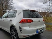 Gebraucht VW Golf VII 125 PS (91 kW) 2016 Weiß Limousine