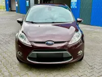 Gebraucht Ford Fiesta 95 PS (69 kW) 2011 Braun Kleinwagen