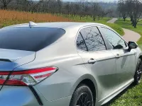 Gebraucht Toyota Camry 218 PS (160 kW) 2021 Silber Limousine