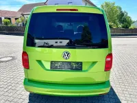 Gebraucht VW Caddy Trendline 131 PS (96 kW) 2020 Viperngrün metallic Van / Kleinbus