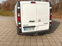 Gebraucht Opel Vivaro S 145 PS (106 kW) 2018 Weiß Van / Kleinbus