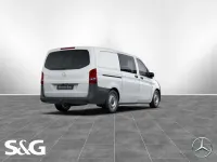 Gebraucht Mercedes Vito 163 PS (119 kW) 2024 Arktikweiß Van