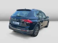 Gebraucht VW Tiguan Life 150 PS (110 kW) 2024 Deep black perleffekt SUV