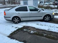 Gebraucht Skoda Octavia Elegance 105 PS (77 kW) 2004 Silber Limousine
