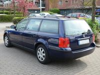 Gebraucht VW Passat 156 PS (114 kW) 2000 Blau metallic Kombi
