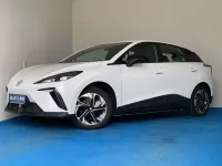 Używany MG MG4 EV 125 kW (170 KM) 2024 Biały Hatchback
