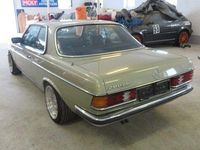 Gebraucht Mercedes 280 185 PS (136 kW) 1980 Grün