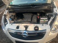 Gebraucht Opel Agila 60 PS (44 kW) 2009 Weiß Kleinwagen