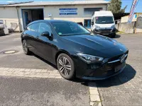 Gebraucht Mercedes CLA200 Shooting Brake 150 PS (110 kW) 2021 Schwarz Kombi
