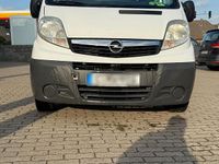 Gebraucht Opel Vivaro 90 PS (66 kW) 2012 Weiß Van / Kleinbus