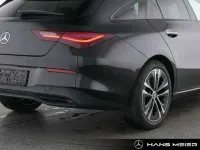 Gebraucht Mercedes CLA200 Progressive 150 PS (110 kW) 2024 Unilack nachtschwarz Kombi
