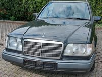 Second-hand Mercedes E280 193 CP (141 kW) 1995 Negru Break