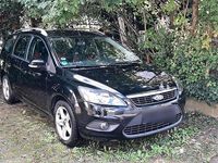 Gebraucht Ford Focus 101 PS (74 kW) 2010 Schwarz Limousine