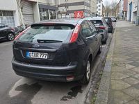 Gebraucht Ford Focus Ambiente 101 PS (74 kW) 2007 Schwarz Limousine