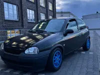 Gebraucht Opel Corsa Edition 65 PS (47 kW) 1999 Schwarz Limousine
