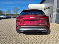 Neu Kia XCeed 150 PS (110 kW) 2026 Magma rot SUV
