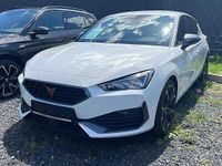 Używany Cupra Leon 245 KM (180 kW) 2022 Biały Sedan/Limuzyna