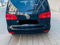 Gebraucht VW Touran 140 PS (102 kW) 2012 Schwarz Van / Kleinbus