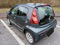 Gebraucht Peugeot 107 68 PS (50 kW) 2014 Grau Kleinwagen