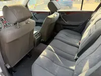 Second-hand Mercedes E200 Elegance 163 CP (119 kW) 2001 Argintiu Berlinǎ