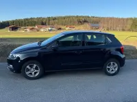 Gebraucht VW Polo Trendline 75 PS (55 kW) 2015 Schwarz Limousine