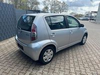 Gebraucht Daihatsu Sirion 91 PS (66 kW) 2007 Silber Kleinwagen