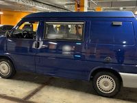 Gebraucht VW T4 102 PS (75 kW) 2002 Blau Van