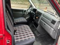 Second-hand VW Transporter 116 CP (85 kW) 2002 Roșu Van