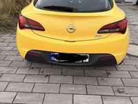 Gebraucht Opel Astra GTC 136 PS (100 kW) 2015 Limousine