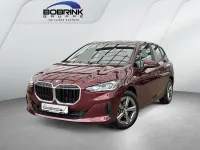 Gebraucht BMW 220 Active Tourer Sport Line 170 PS (125 kW) 2023 Rot Van / Kleinbus