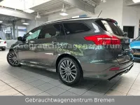 Usata Ford Focus ST-Line 140 CV (102 kW) 2018 Grigio Berlina