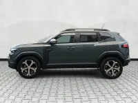 Neu Dacia Duster Journey 131 PS (96 kW) 2025 Zedergrün