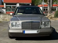 Second-hand Mercedes E250 113 CP (83 kW) 1993 Argintiu Berlinǎ