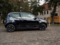 gebraucht VW up! SCHWARZ SPARSAM ZUVERLÄSSIG