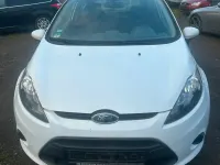 Gebraucht Ford Fiesta 60 PS (44 kW) 2008 Weiß Kleinwagen