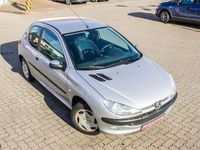 Gebraucht Peugeot 206 Style 75 PS (55 kW) 1999 Silber Kleinwagen