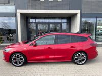 Gebraucht Ford Focus ST-Line X 155 PS (114 kW) 2025 Fantastic red metallic Kombi