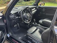 Gebraucht Mini John Cooper Works 231 PS (169 kW) 2018 Schwarz Kleinwagen