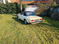 Gebraucht Alfa Romeo Spider 103 PS (75 kW) 1978 Beige Cabrio