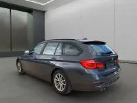 Gebraucht BMW 320 Advantage 190 PS (139 kW) 2018 Grau / mineralgrau (metallic) Kombi
