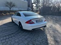 Gebraucht Mercedes CLS500 387 PS (284 kW) 2008 Weiß Limousine