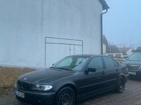 Gebraucht BMW 318 150 PS (110 kW) 2002 Schwarz Limousine