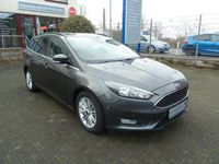 Gebraucht Ford Focus Cool & Connect 125 PS (91 kW) 2018 Grau Limousine