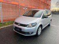 Gebraucht VW Touran Match 105 PS (77 kW) 2013 Silber Van / Kleinbus
