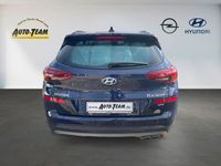 gebraucht Hyundai Tucson blue 2.0 CRDi 4WD Aut. Premium